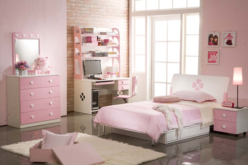 phòng ngủ màu hồng cho bé gái
